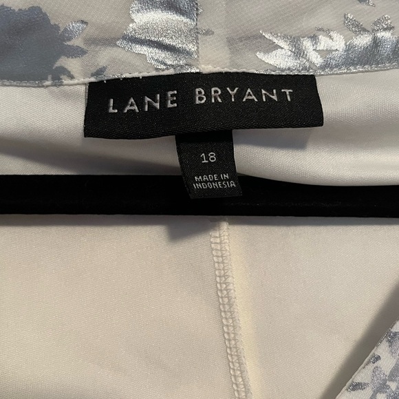 Lane Bryant White Chiffon Silver Floral Tunic Blouse - Picture 5 of 11